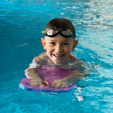 Cursuri inot copii – iarna, sezonul ideal pentru progres